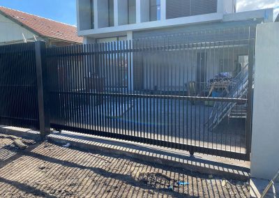 unique fencing gates and metal fabrication